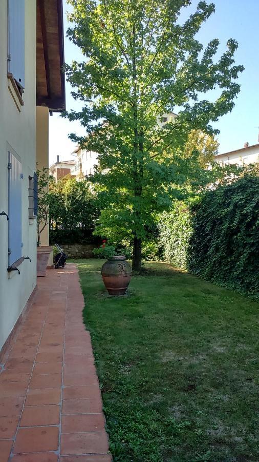 Villa Esther Маранело Екстериор снимка